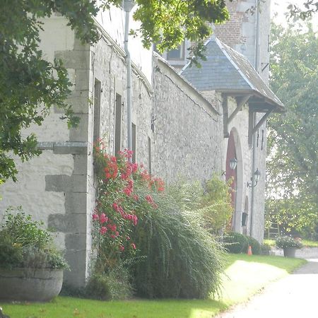 Вилла La Tour De La Chapelle Couthuin Экстерьер фото